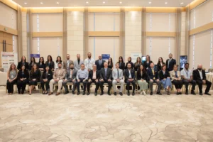 موظفو GESCO وممثلو الجامعات معاً في معرض GESCO التعليمي الثامن والعشرين في عمّان